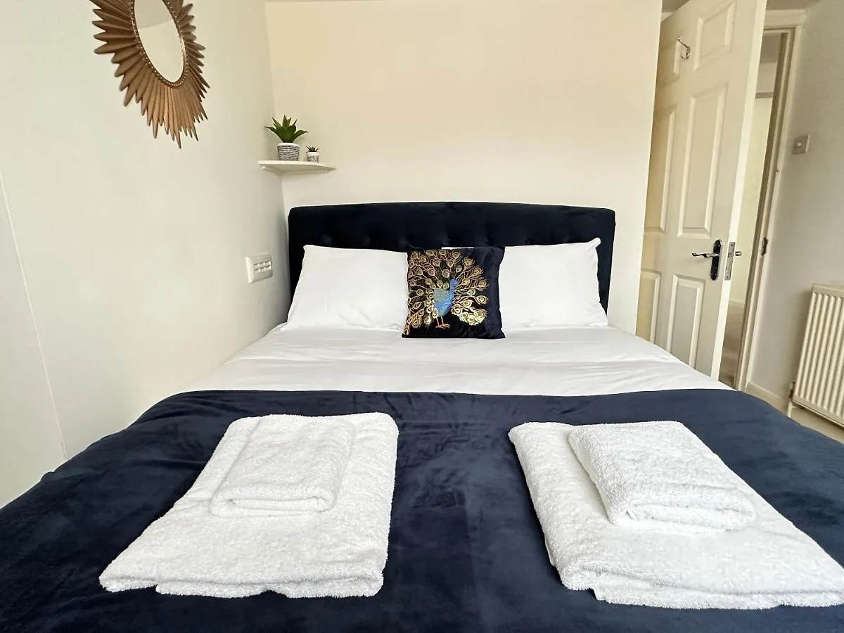 Central City Beach Pad Apartment Brighton